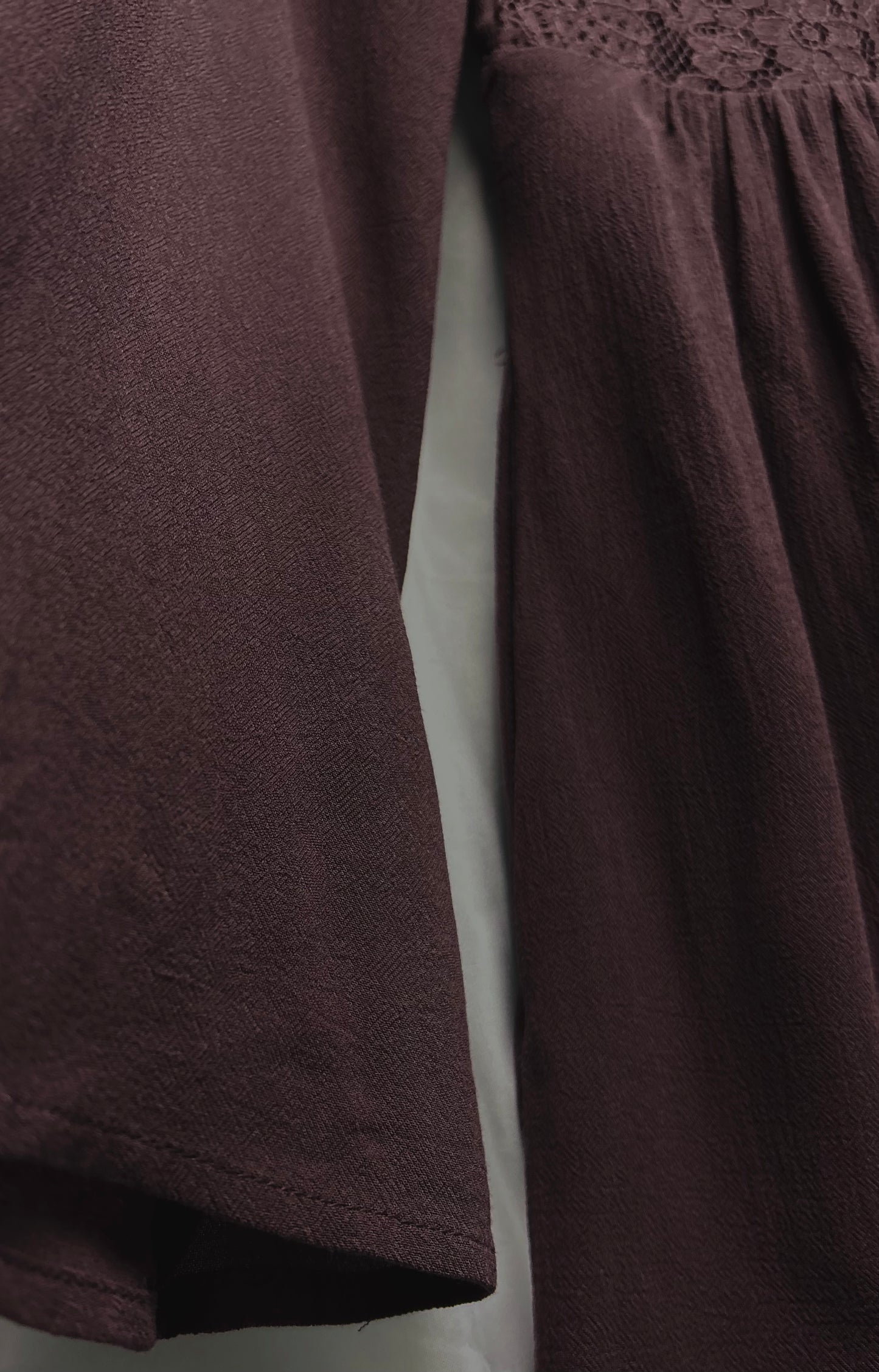 Vestido midi con espalda de encaje Scarlett