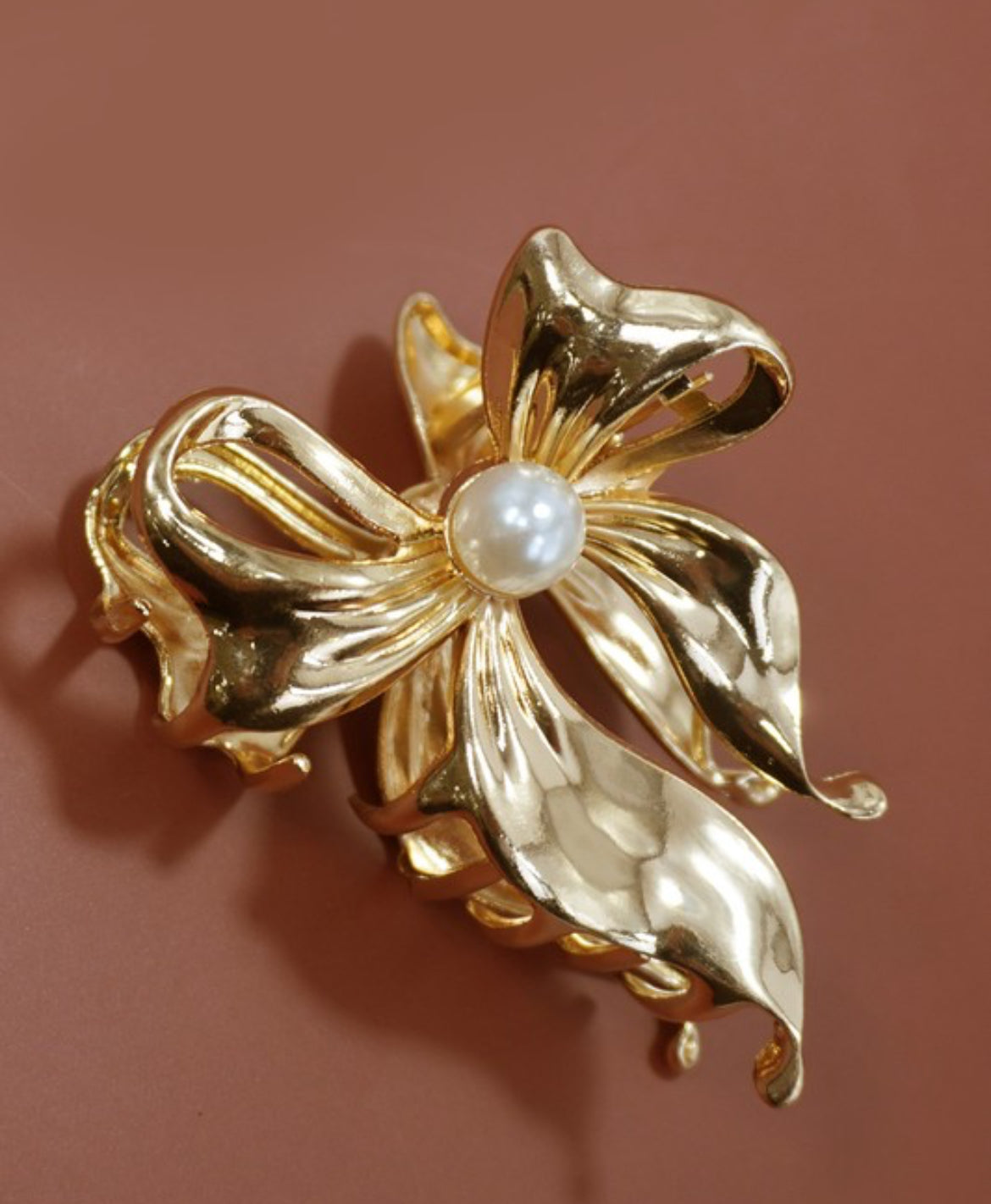 Pearl Bow Hair Claw Clip