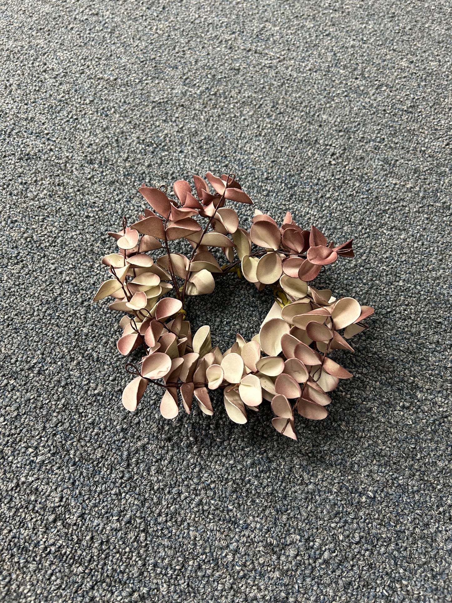 Borgoña Ombré Eucalyptus Leaf Vela Anillo Pequeño