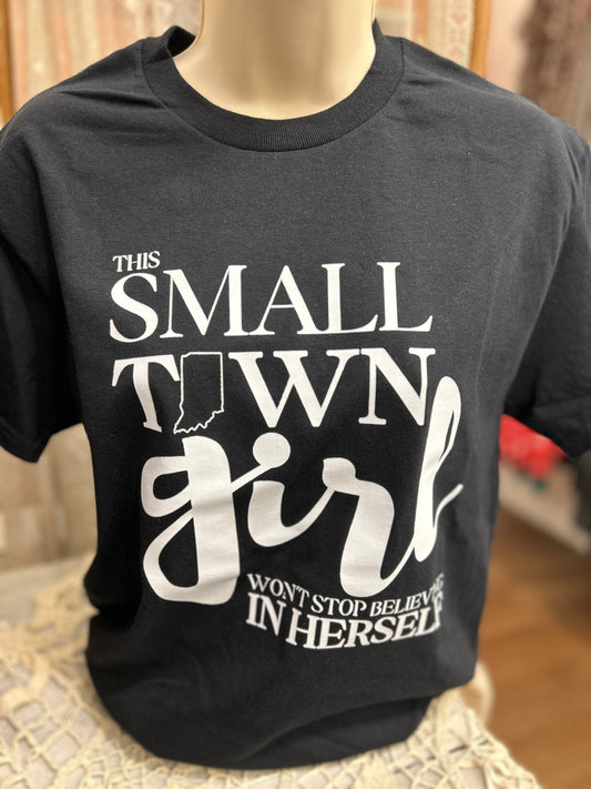 Camiseta con gráfico de chica de pueblo pequeño