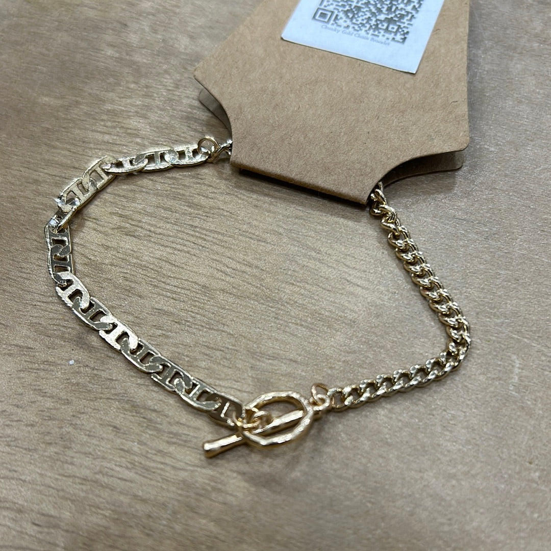 Pulsera de cadena de oro gruesa