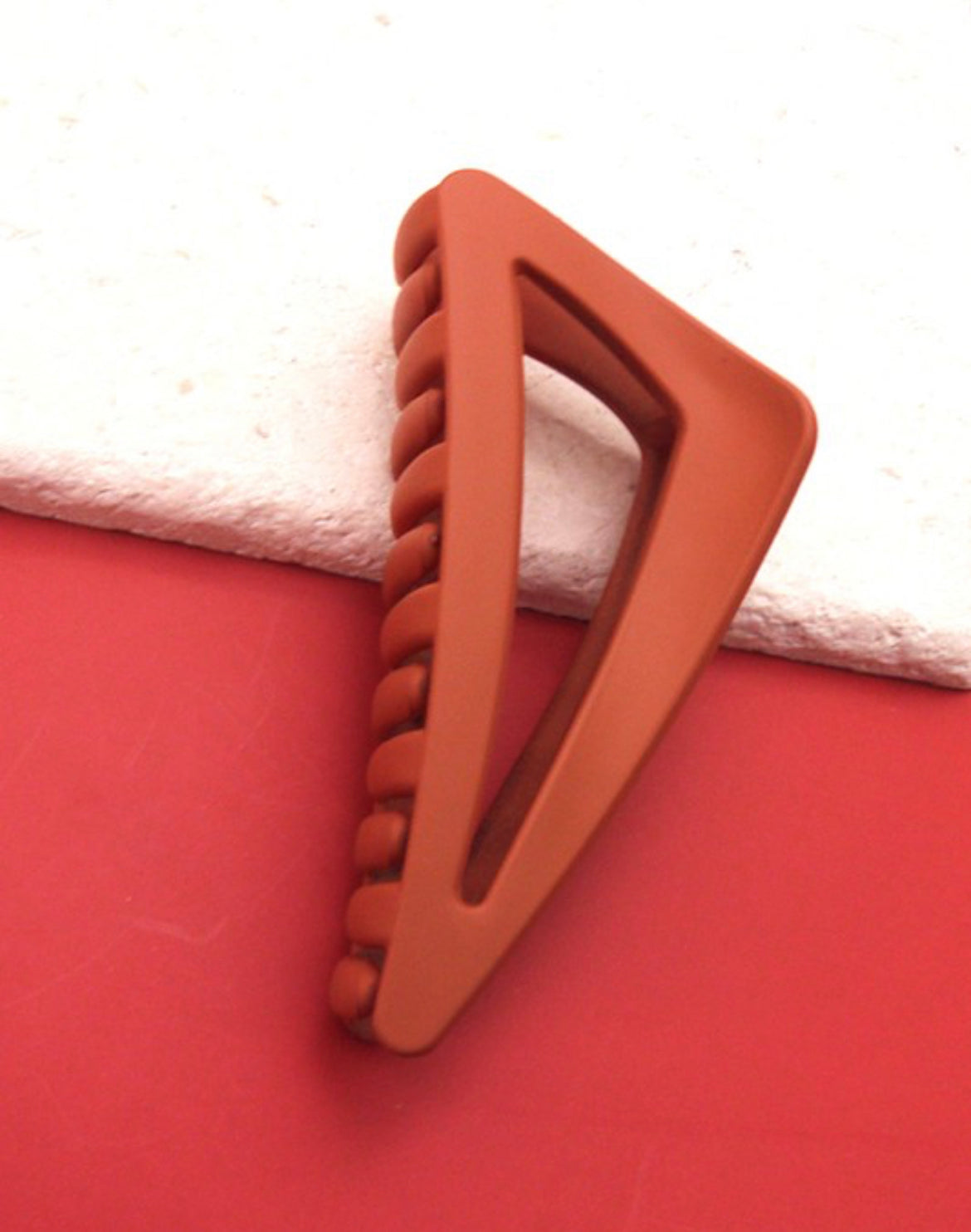 Matte Triangle Claw Clip